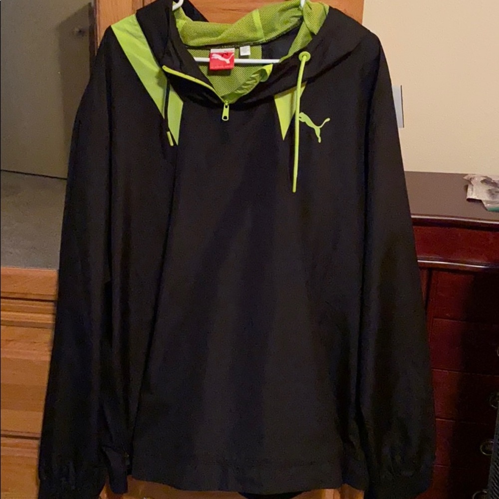 New without tags Puma windbreaker.